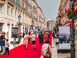 Alfombra roja en la calle Larios