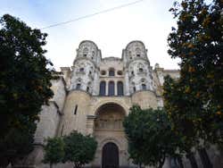 Fachada de los Naranjos