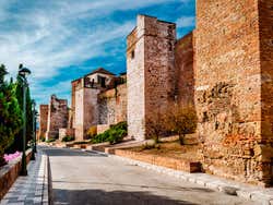 Muros de la alcazaba