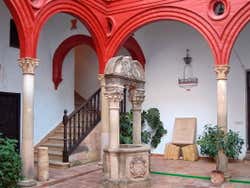 Palacio Mondragón